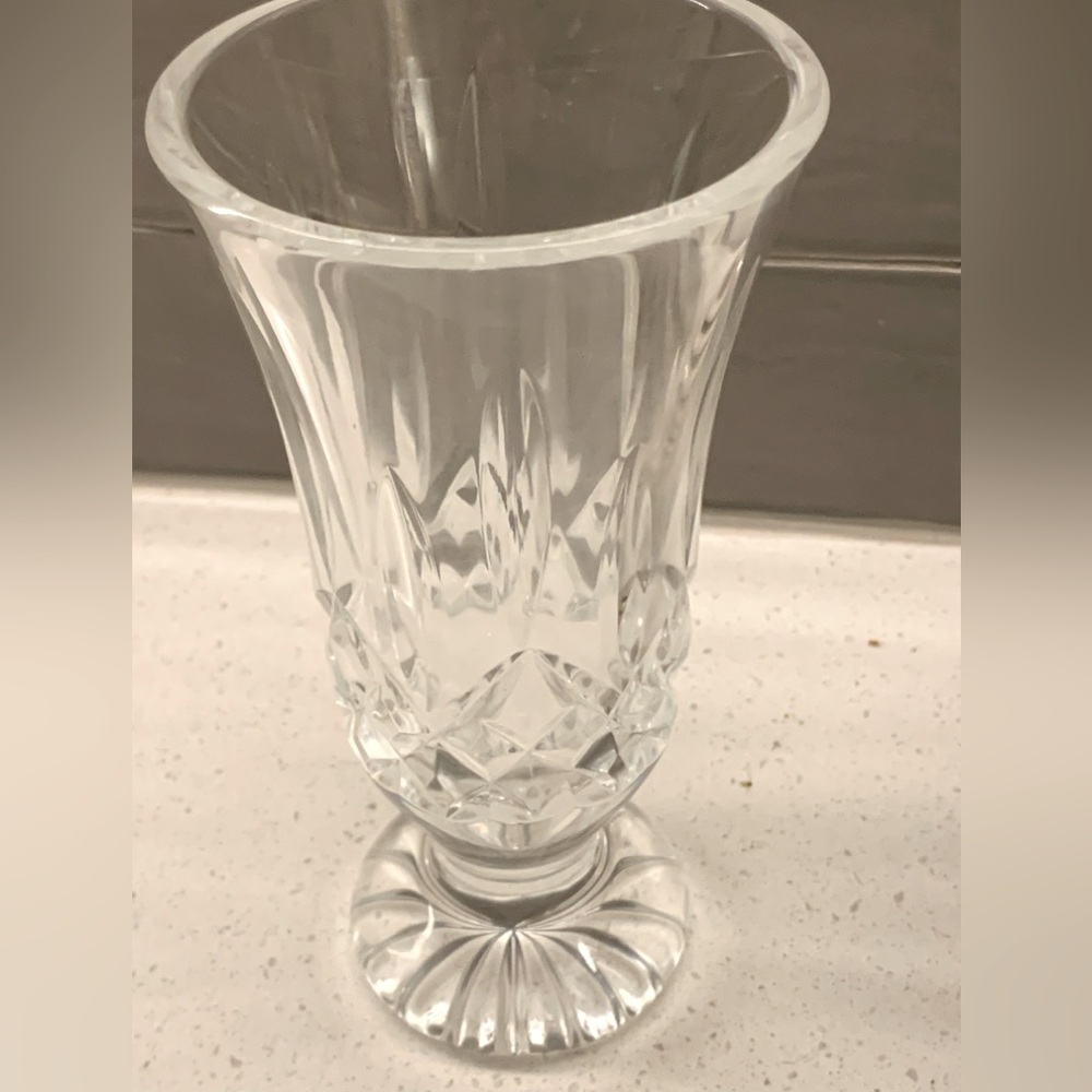 Waterford 7 inch crystal vase, Lismore signed pedestal collectible (no box)